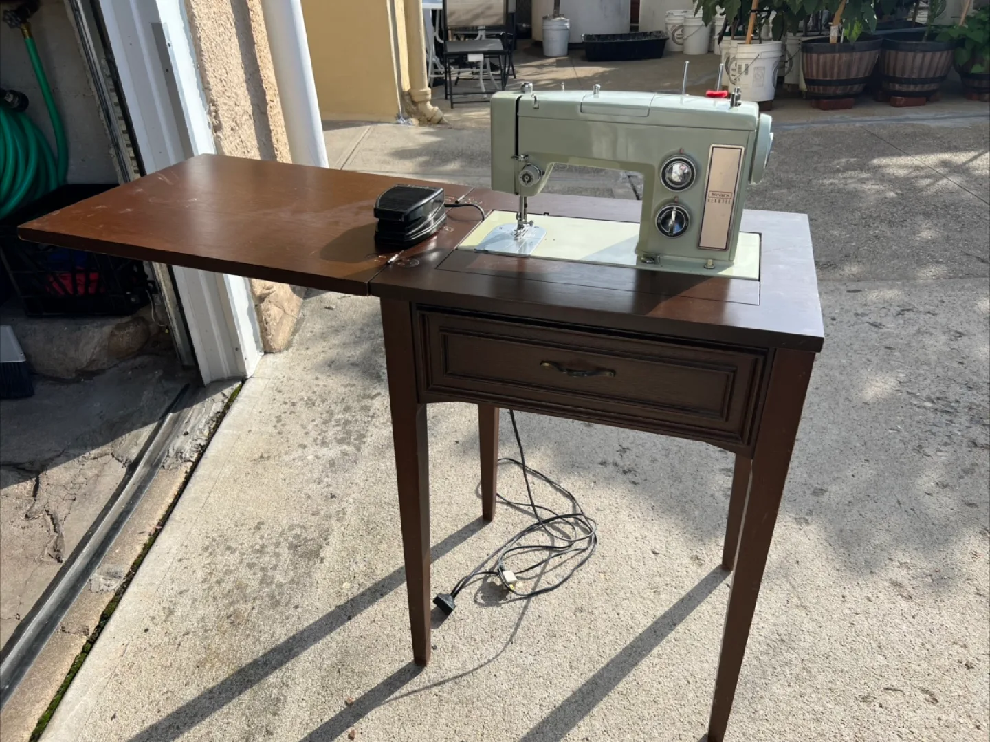 Sears Kenmore Sewing Machine with Table image indicator(3)