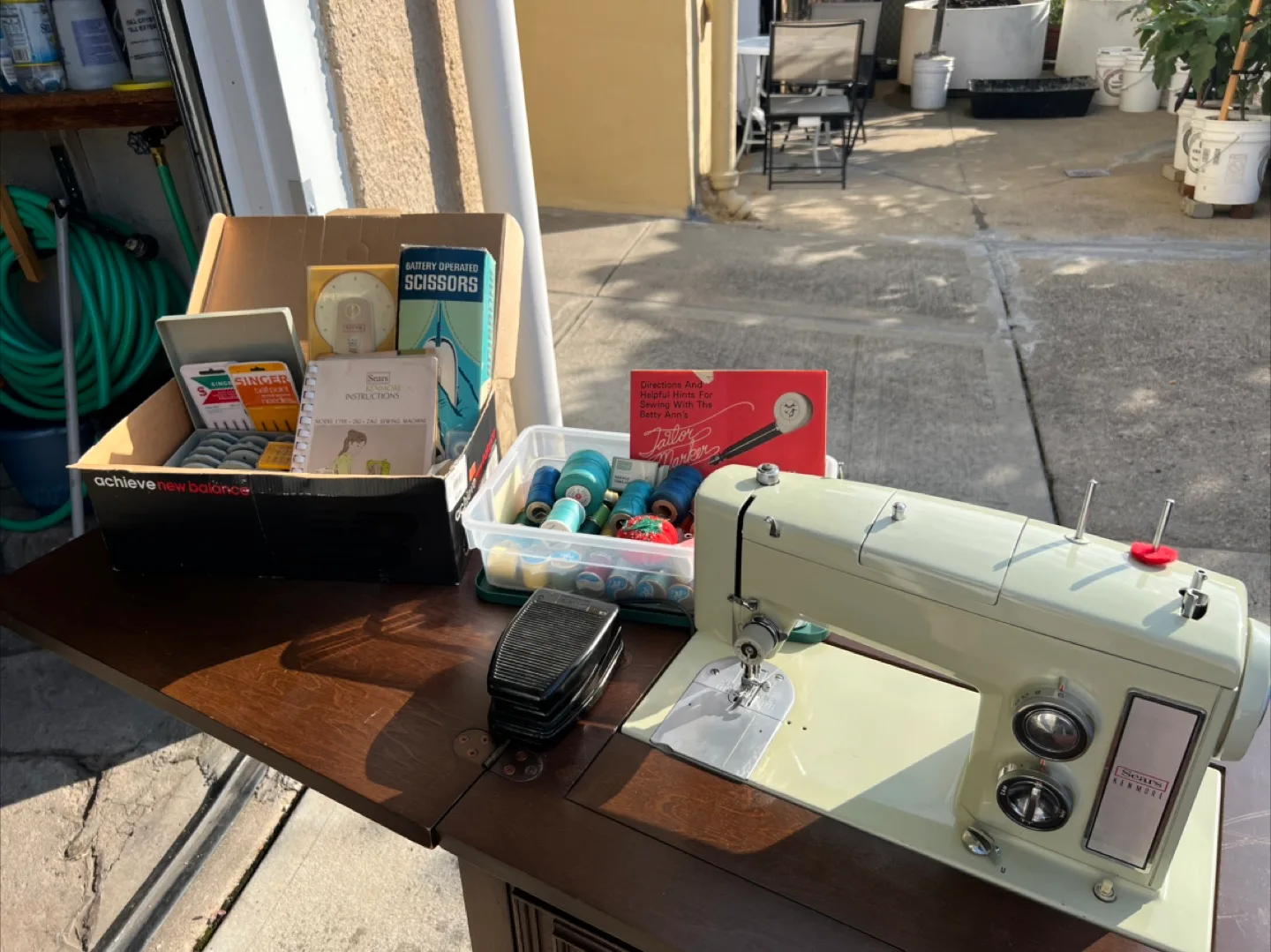 Sears Kenmore Sewing Machine with Table image indicator(8)