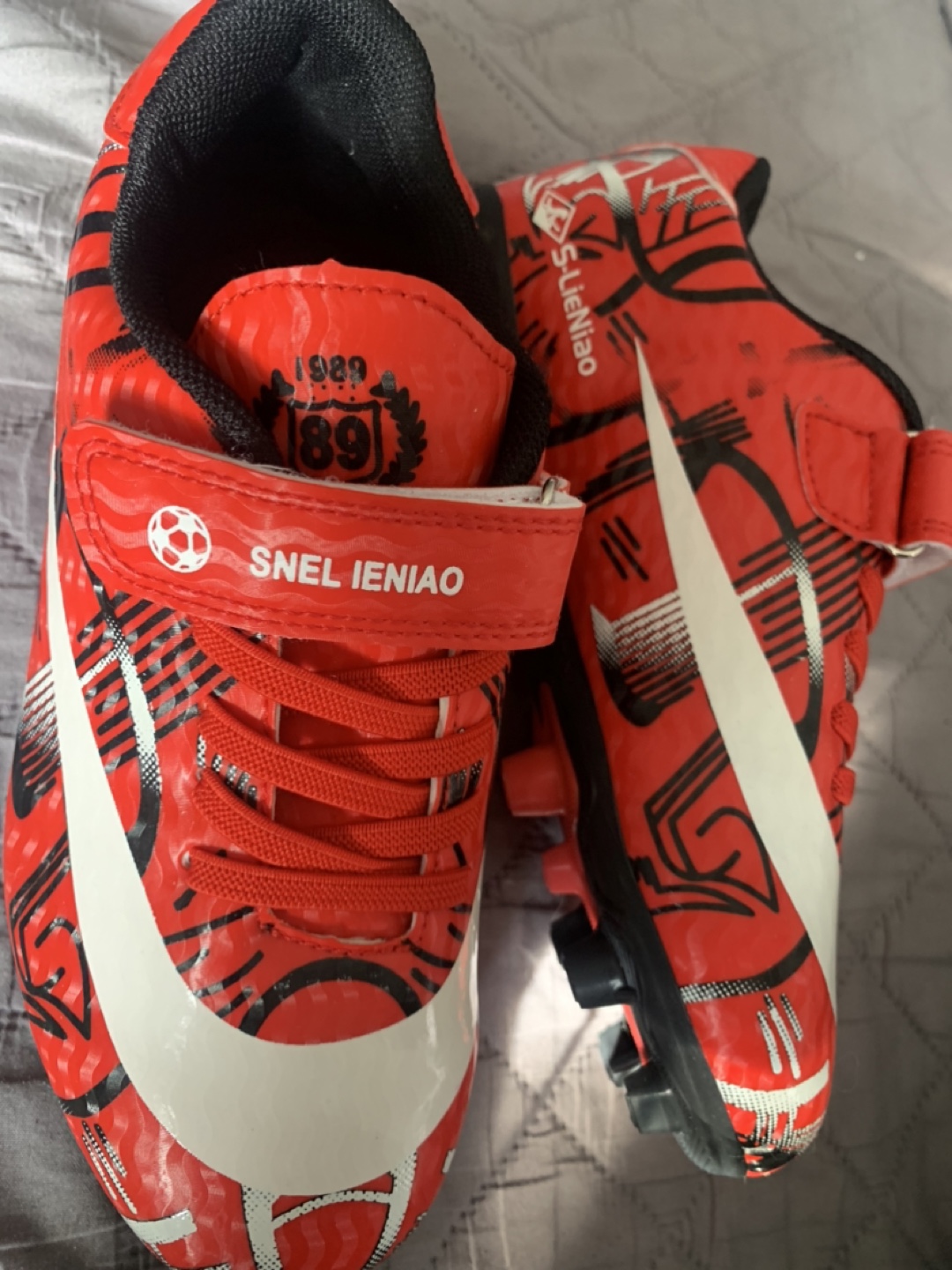 SNELIENIAO Red TF Soccer Cleats - Size 9 Women/7 Men - photo 3