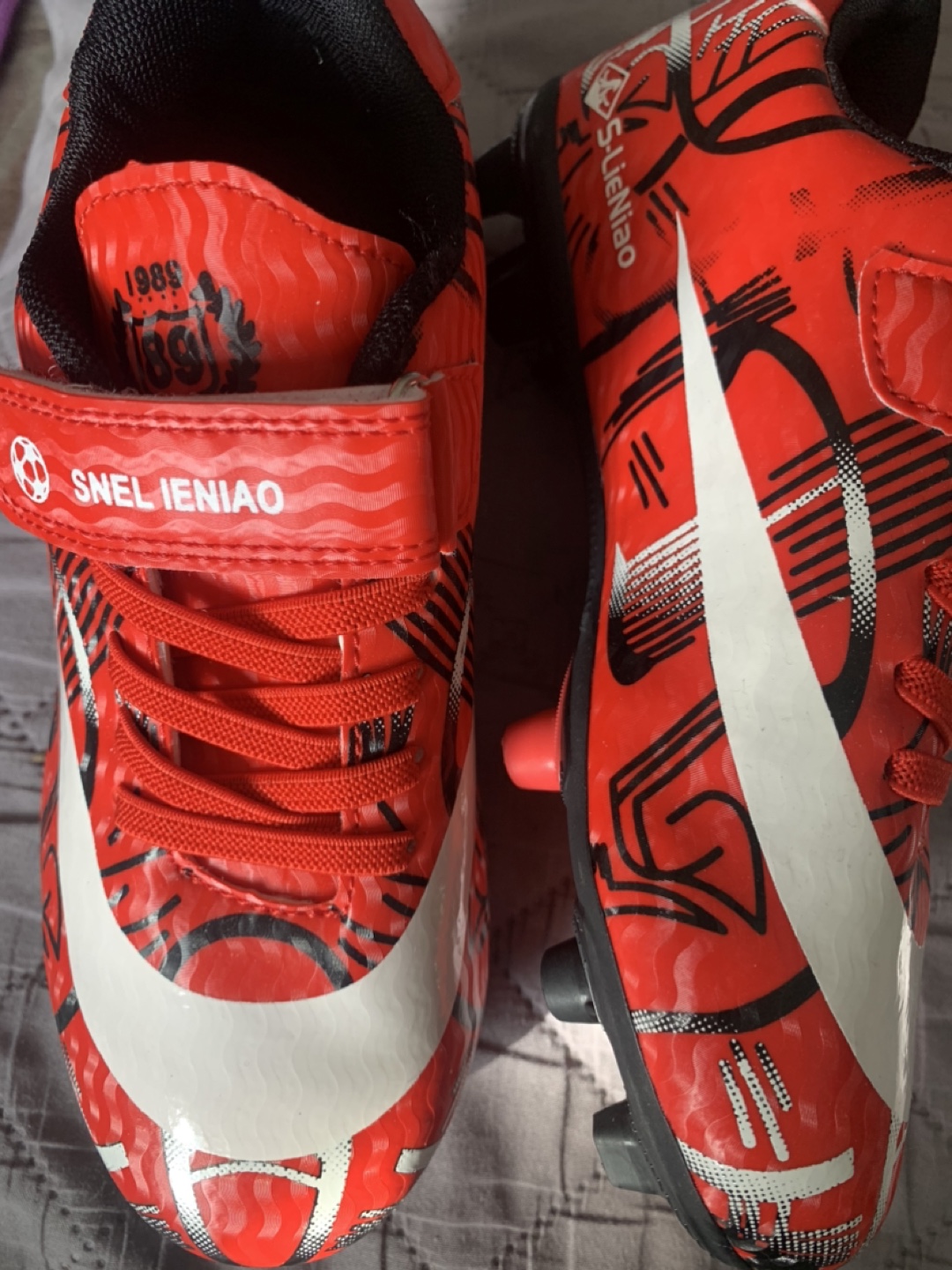 SNELIENIAO Red TF Soccer Cleats - Size 9 Women/7 Men - photo 5