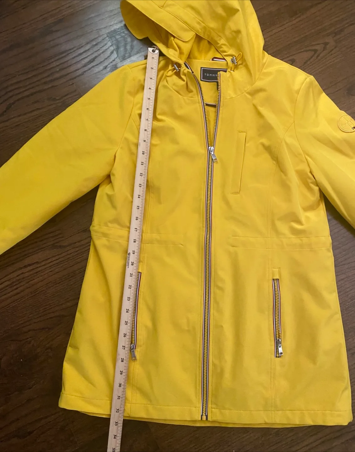 Tommy Hilfiger Yellow Rain Jacket - Size L image indicator(8)