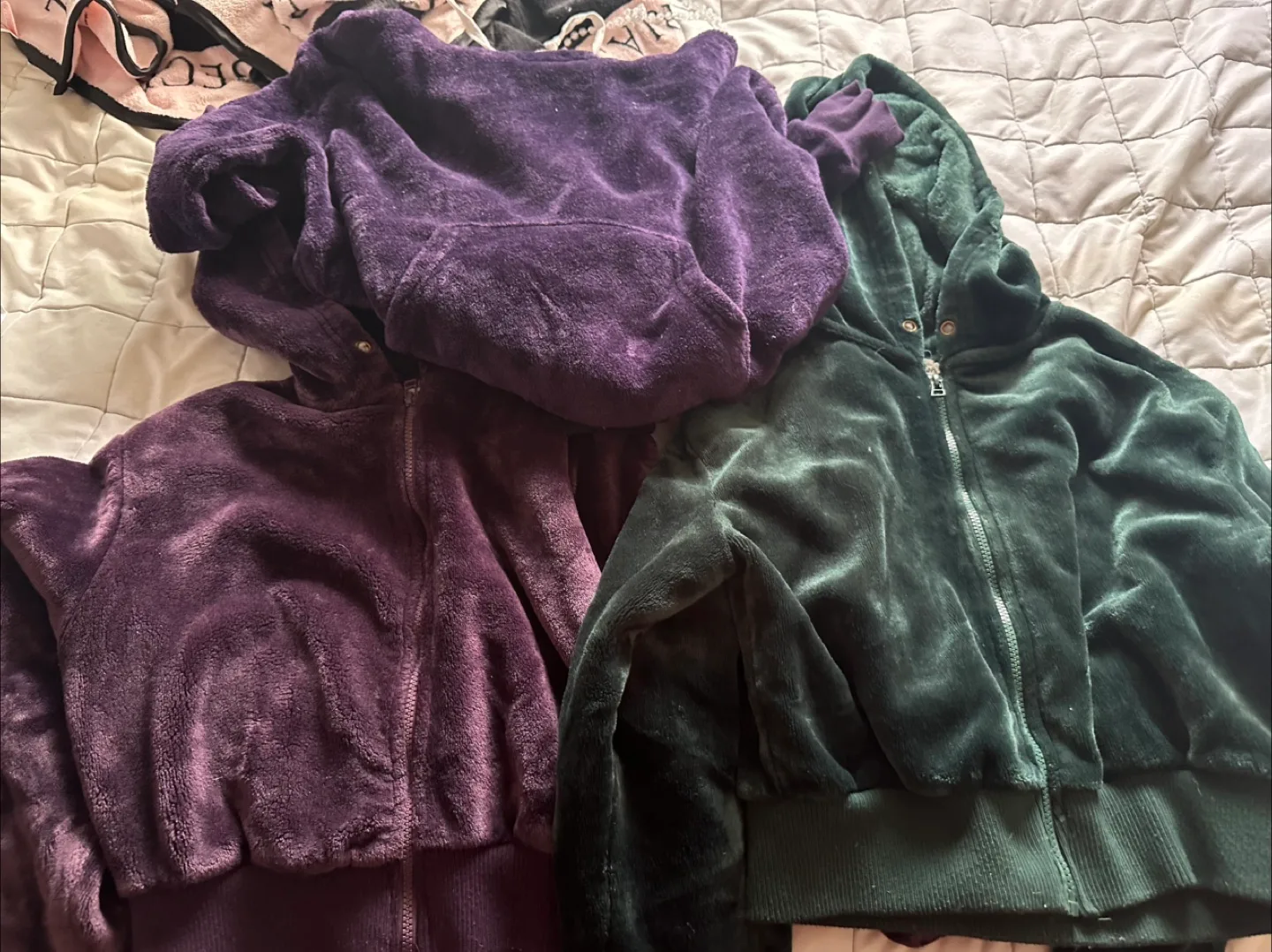 Disney Pajama Bundle - Minnie, Mickey, Reindeer image indicator(5)