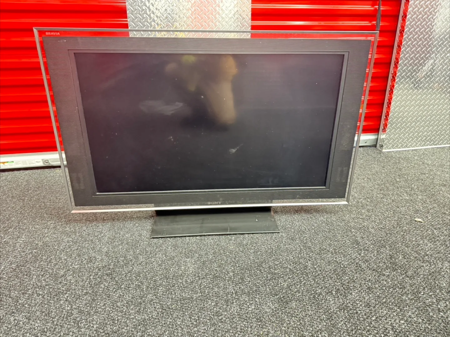 Sony Bravia KDL-40XBR4 40" LCD Color TV thumbnail