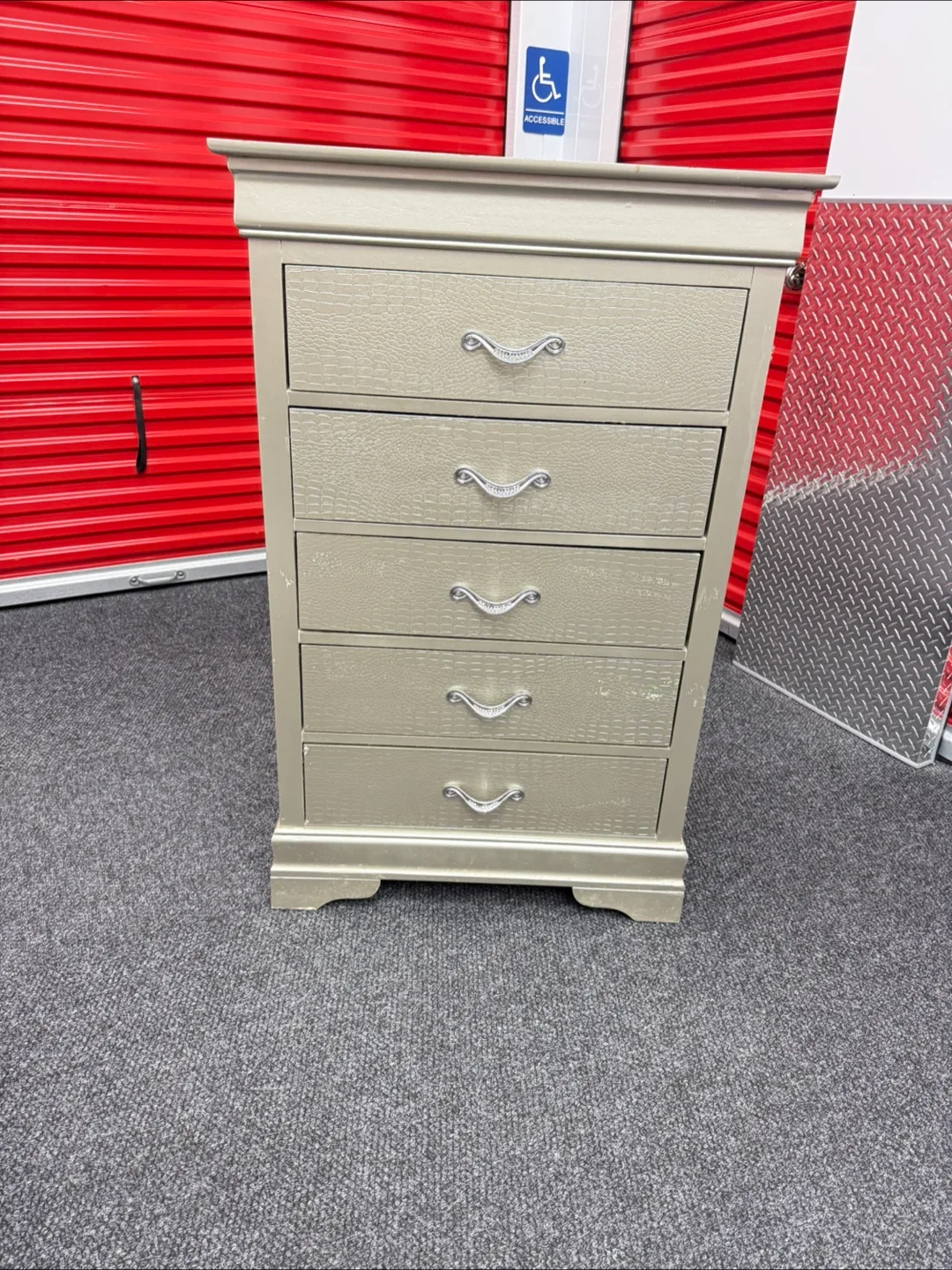 Champagne Color 5-Drawer Chest thumbnail