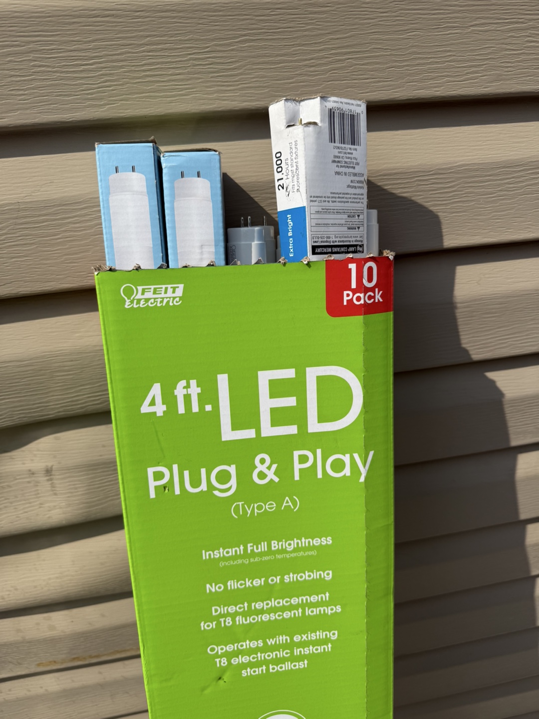 Feit Electric 4 ft. LED Plug & Play 10 Pack - photo 3