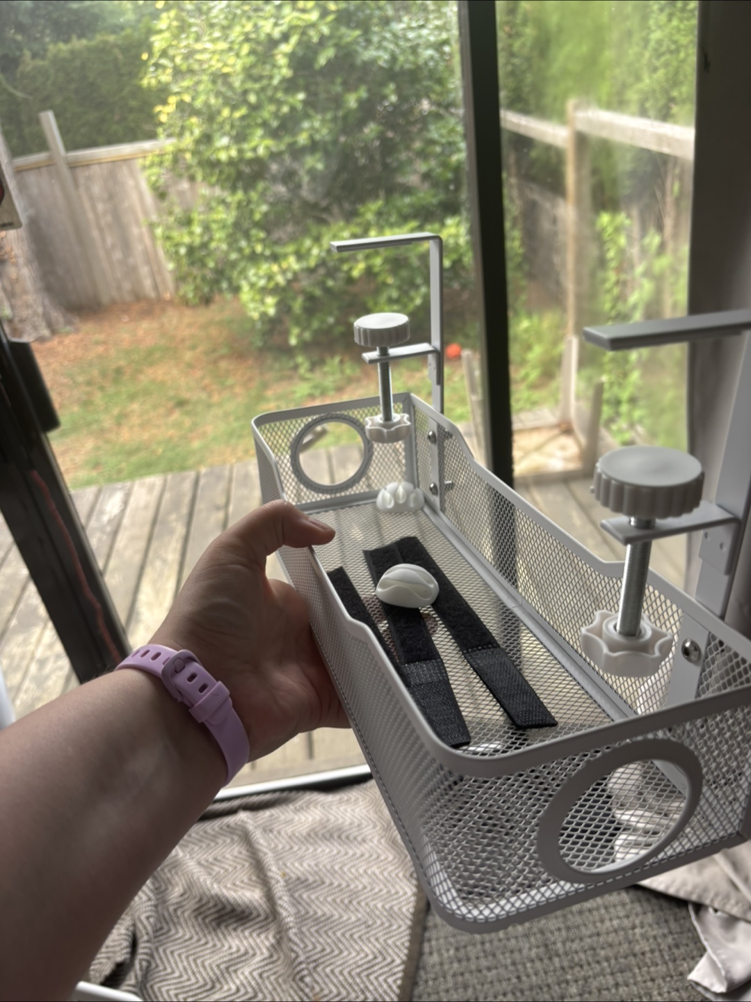 Computer desk cable organiser