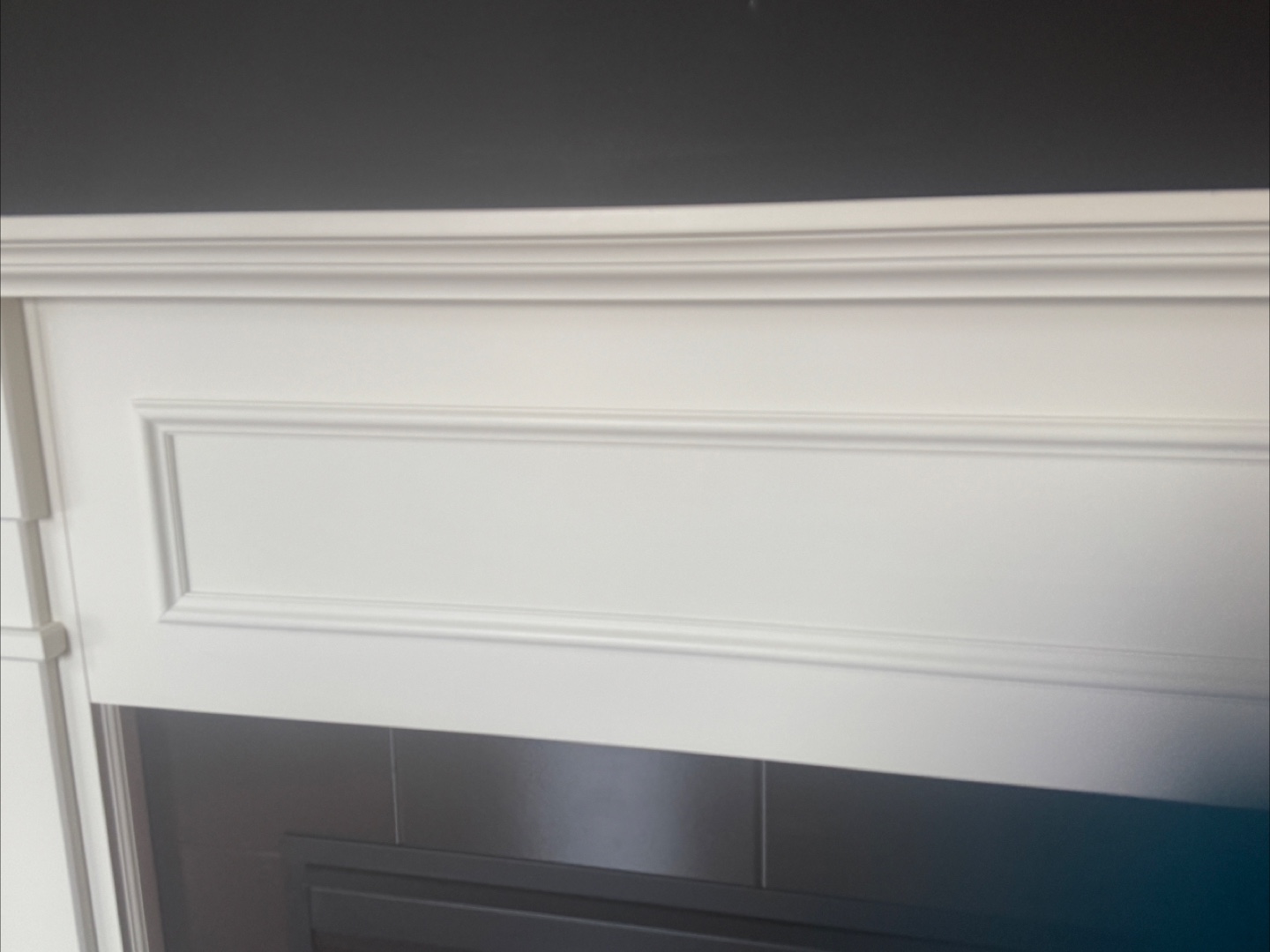 White Fireplace Mantel/ electric fireplace brand new - photo 5