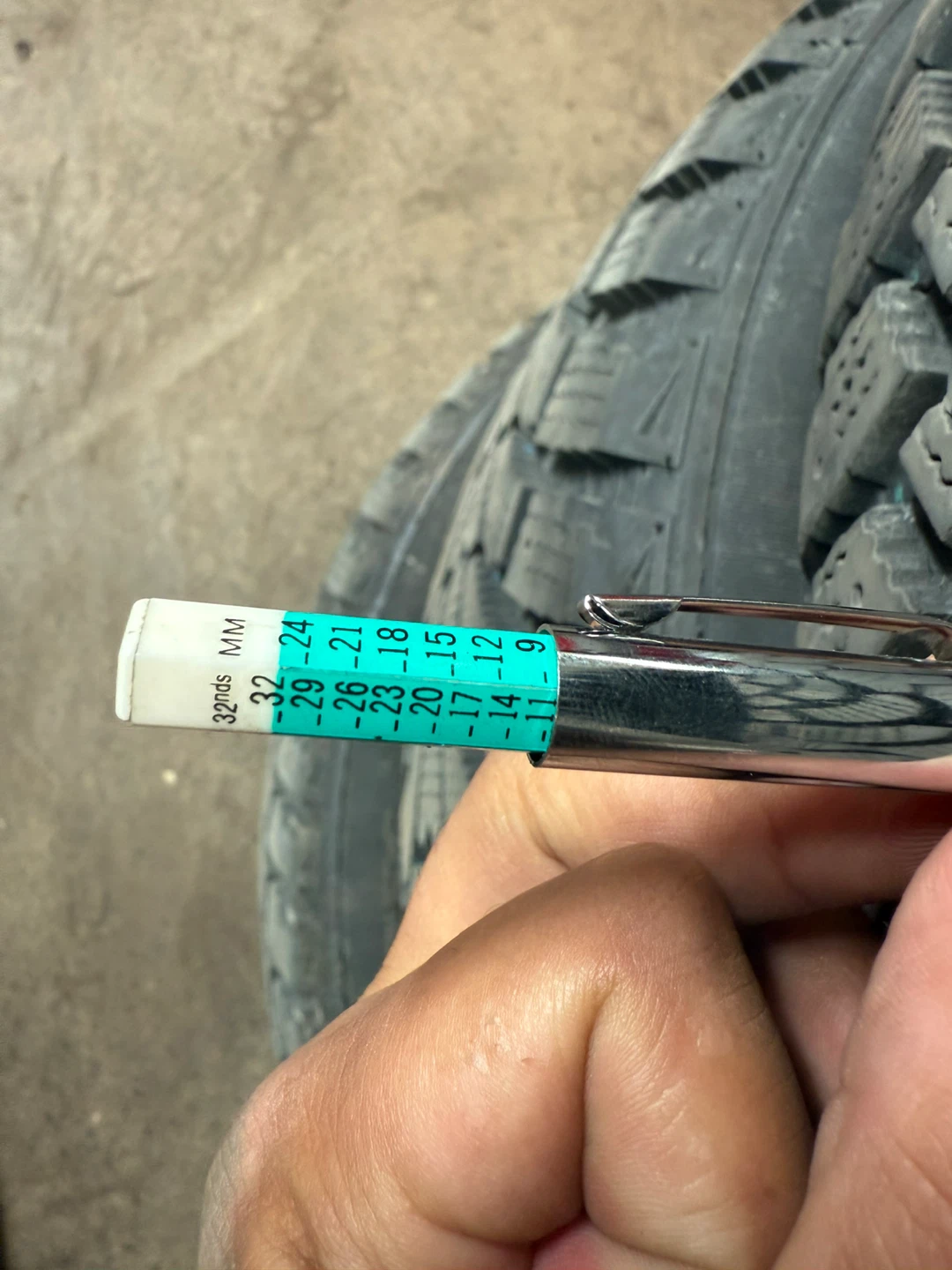 Antares Grip 60 Ice 205/50R17 Winter Tires - photo 4