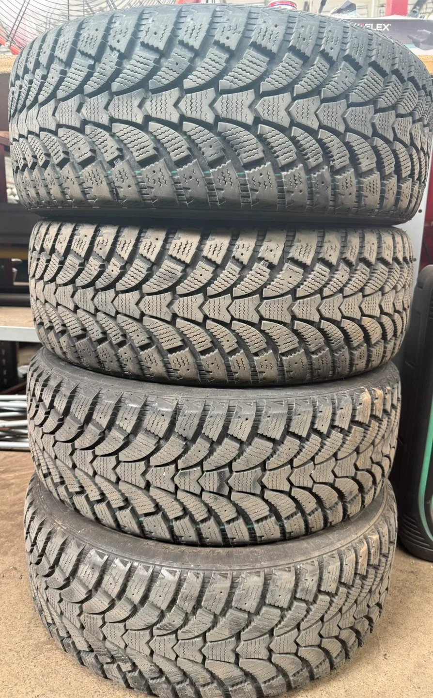 Antares Grip 60 Ice 205/50R17 Winter Tires