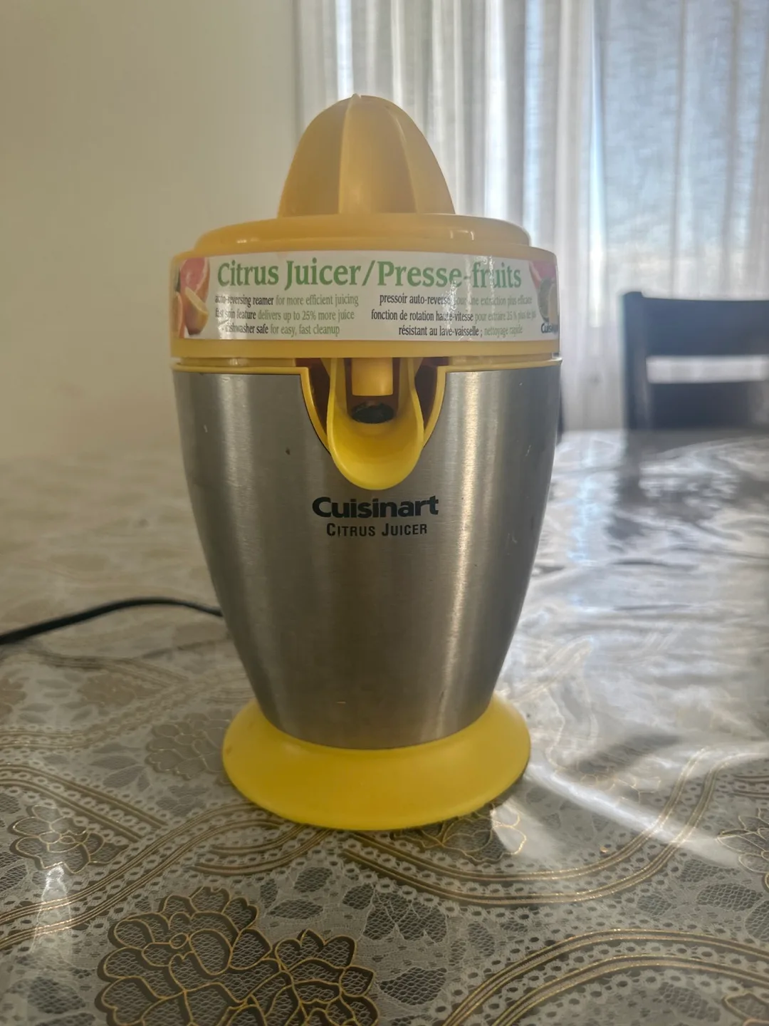 Cuisinart Citrus Juicer thumbnail
