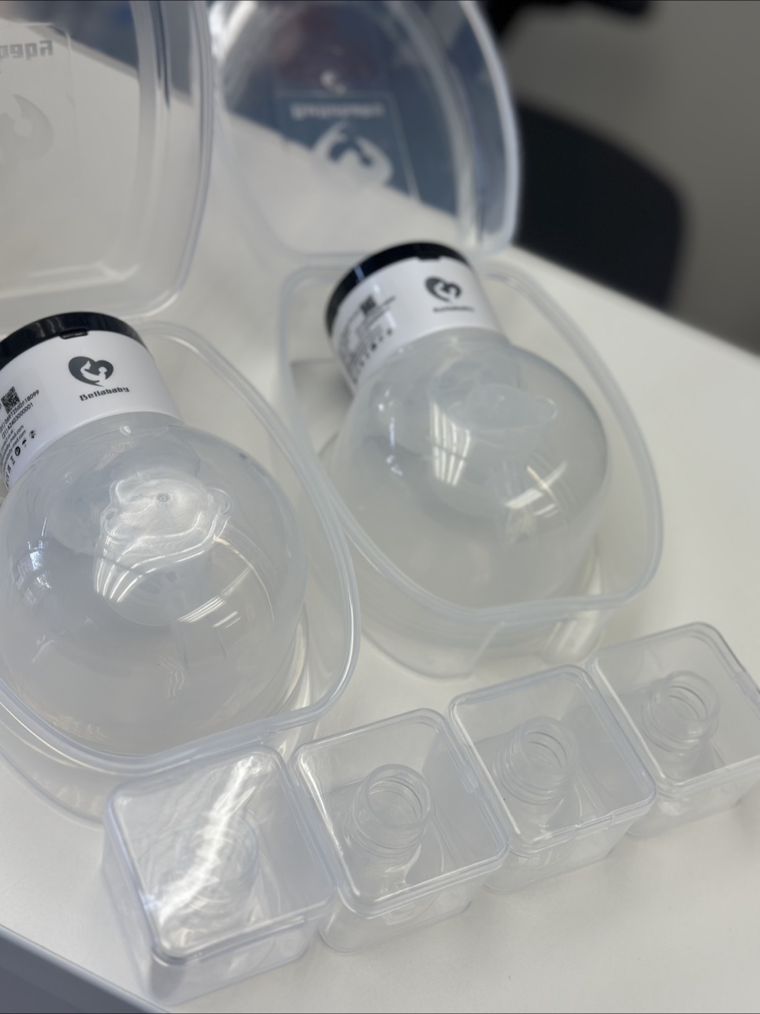 Bellababy Electric Breast Pump - Like New - photo 4