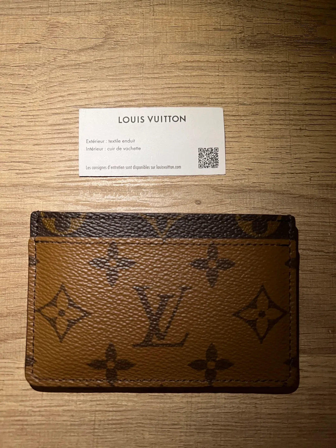 Louis Vuitton Monogram Card Holder image indicator(3)