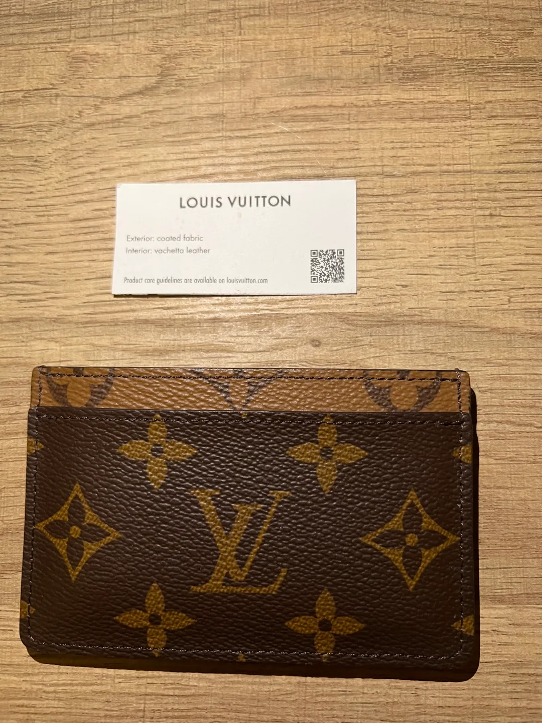 Louis Vuitton Monogram Card Holder image indicator(2)