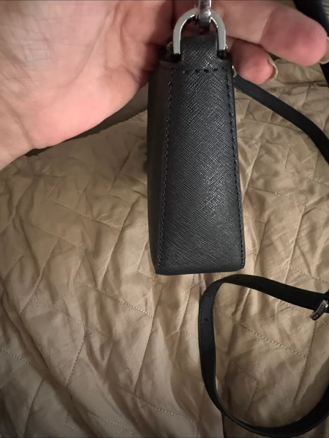 Michael Kors Black leather Crossbody Bag image indicator(3)