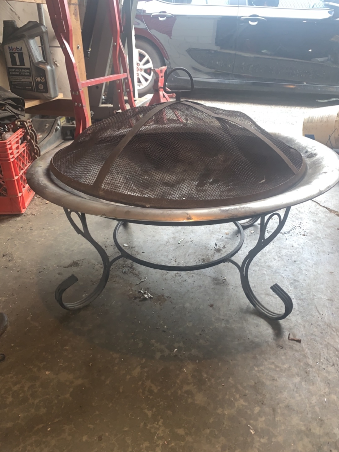 Fire Pit with Spark Screen