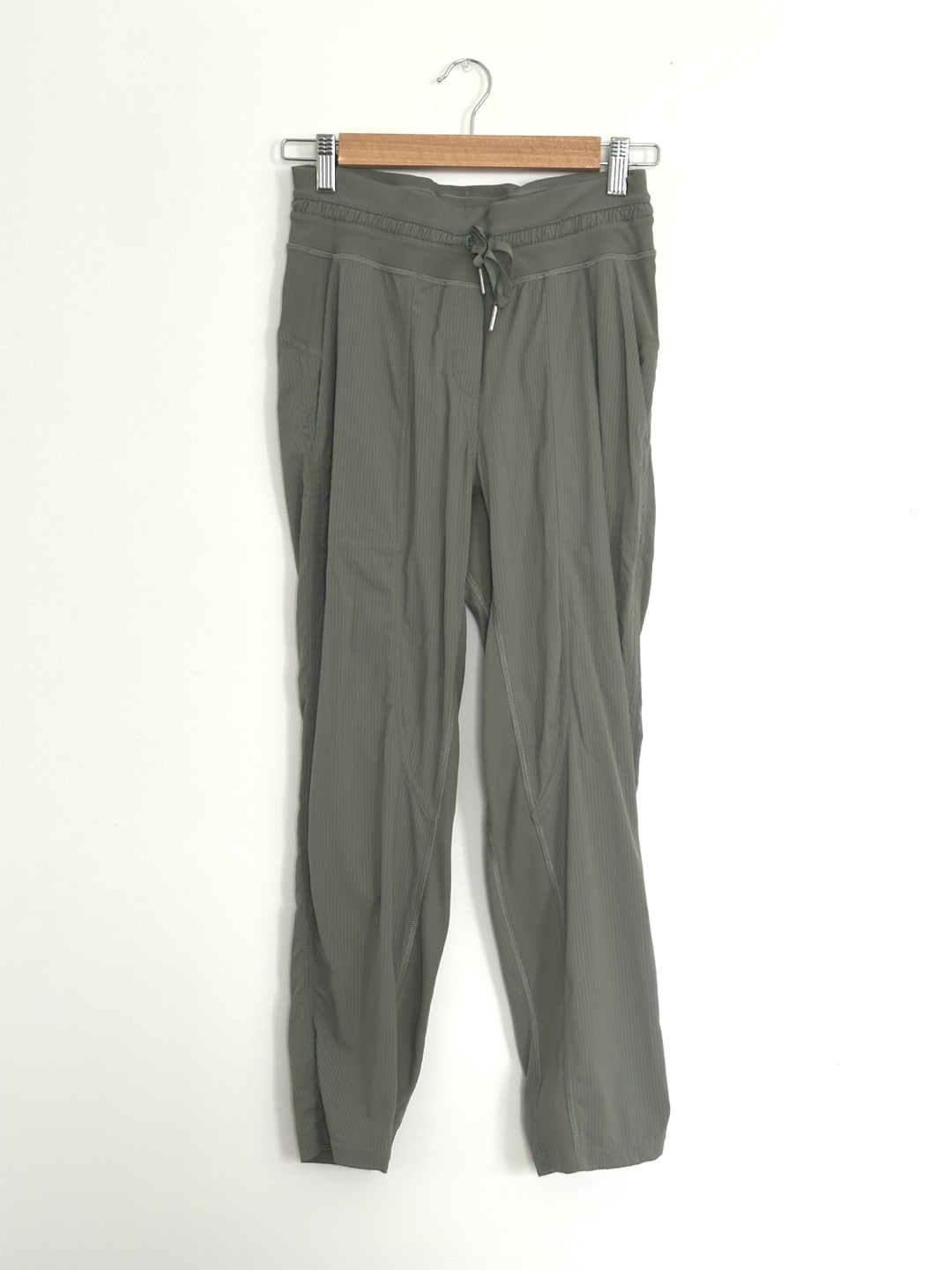 Assorted Lululemon pants - photo 3