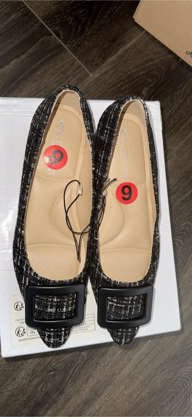 Laundry Black Flats - Size 6