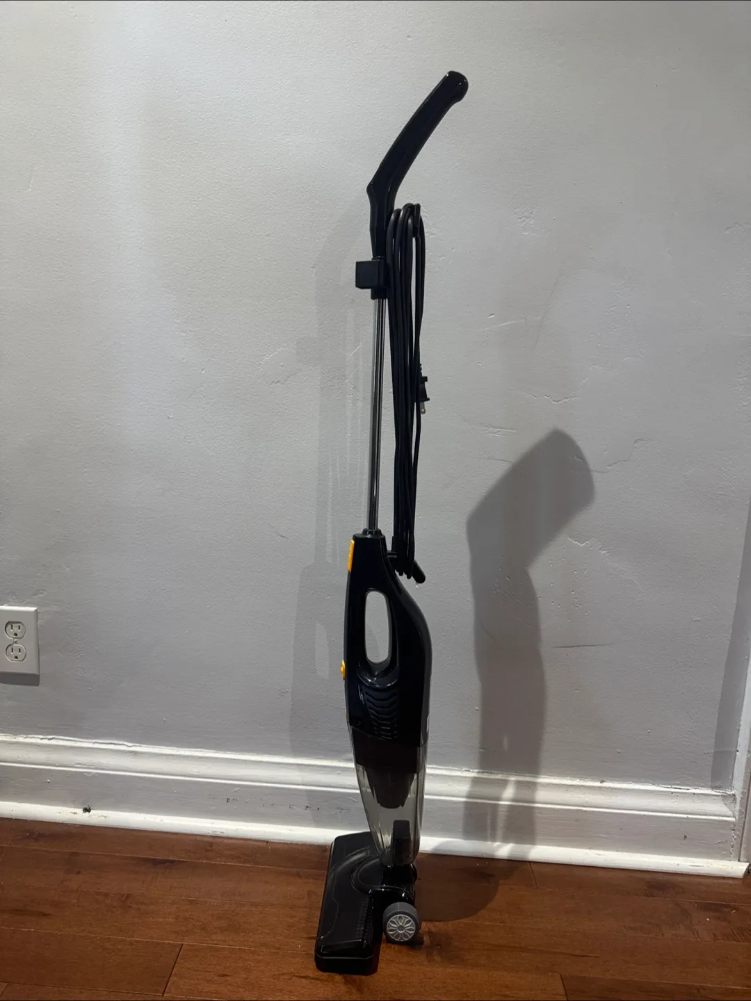 Eureka Lightweight Stick Vacuum - Black image indicator(2)