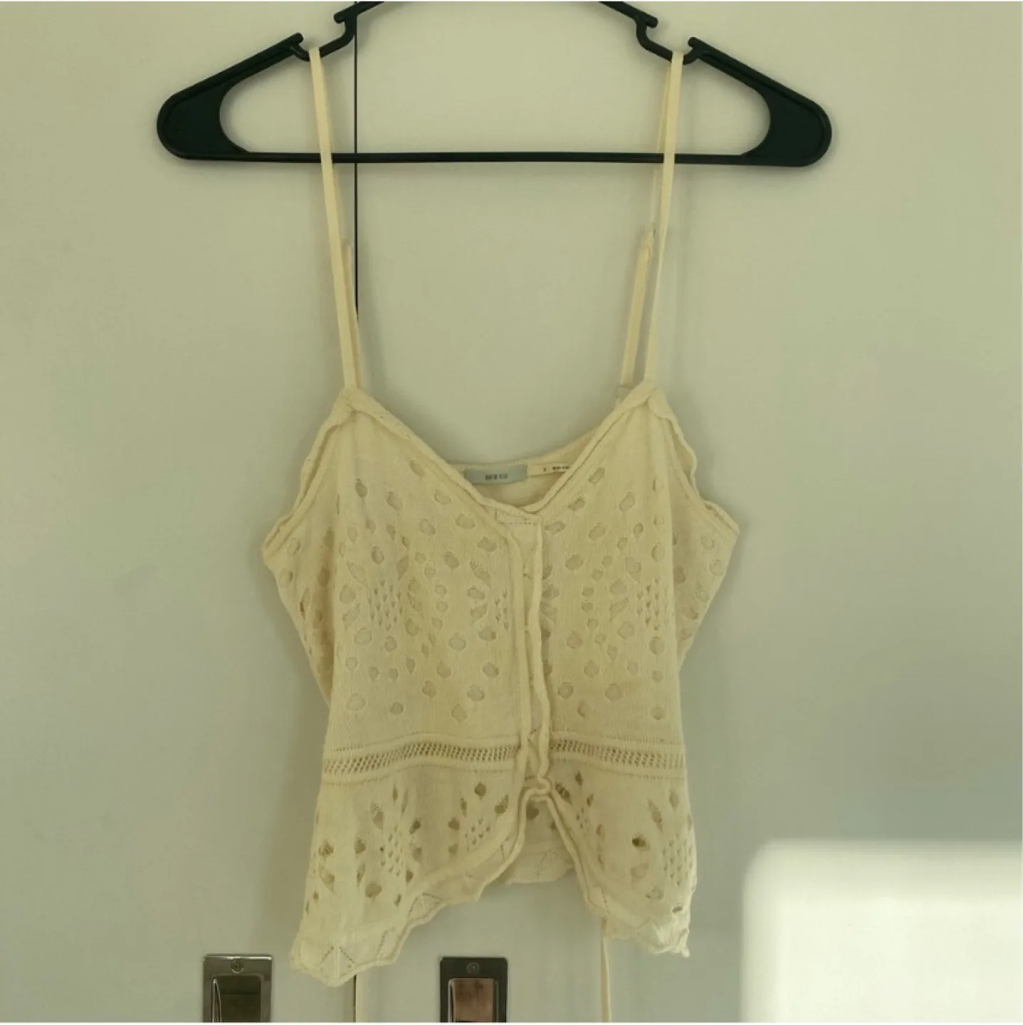 Urban Outfitters Cream White Knit Eyelet Cami Tank Top Size S thumbnail