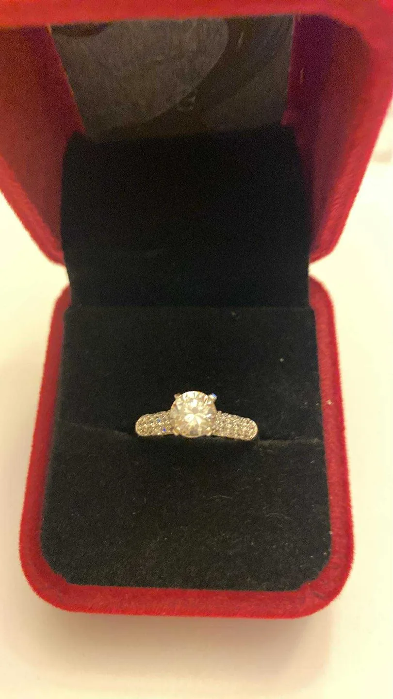 Ring 10k White Gold with Cubic Zirconia thumbnail