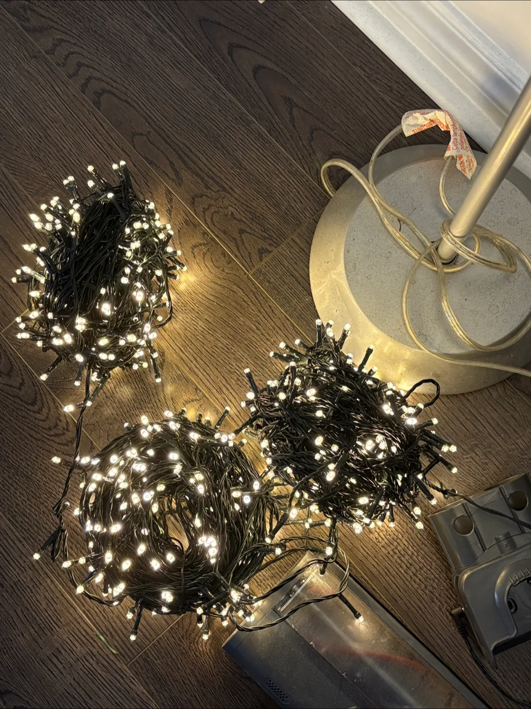 6ft Artificial Christmas Tree + String Lights 262ft + Ornaments image indicator(3)