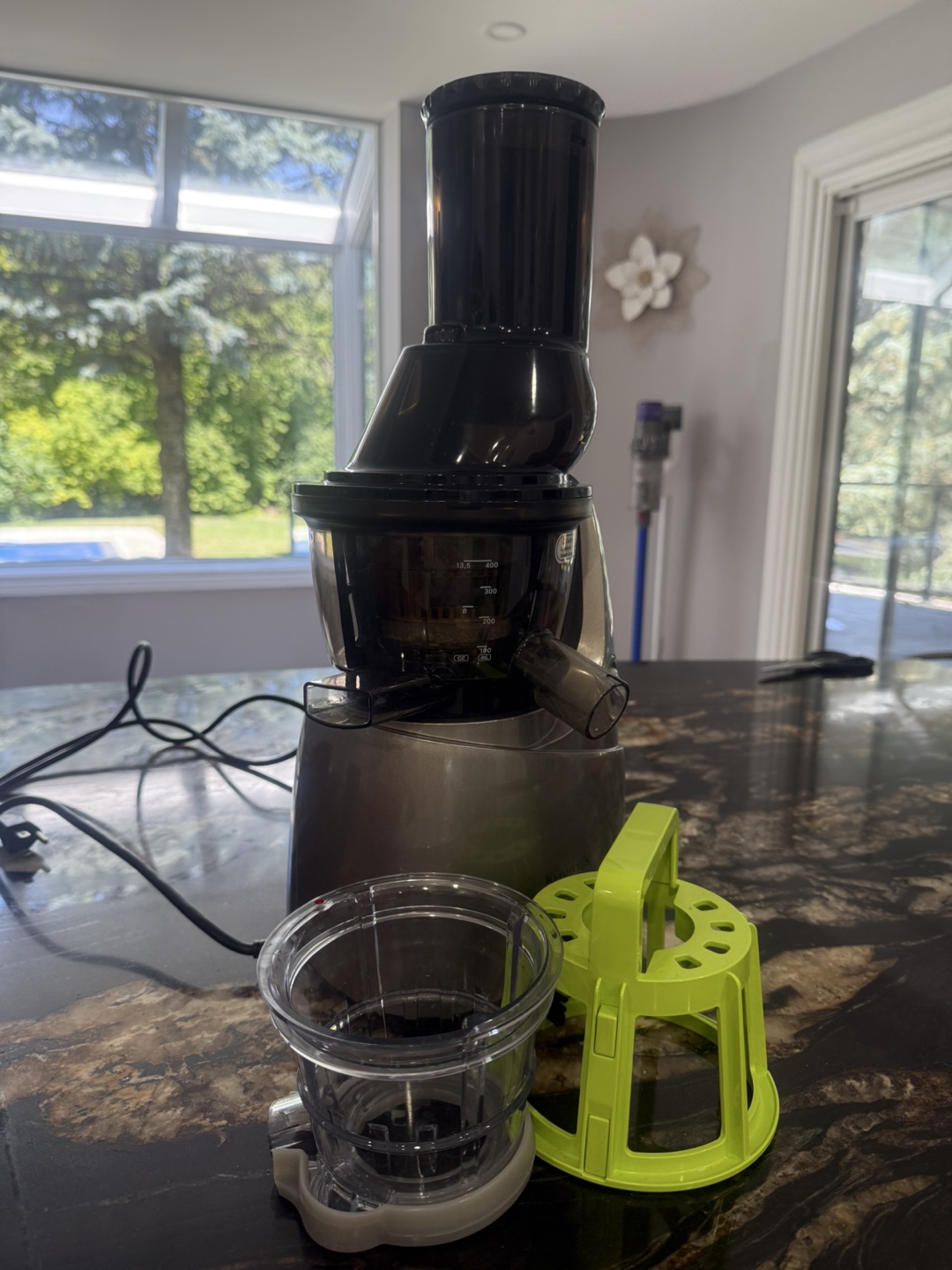 Kuvings Whole Slow Juicer - photo 4
