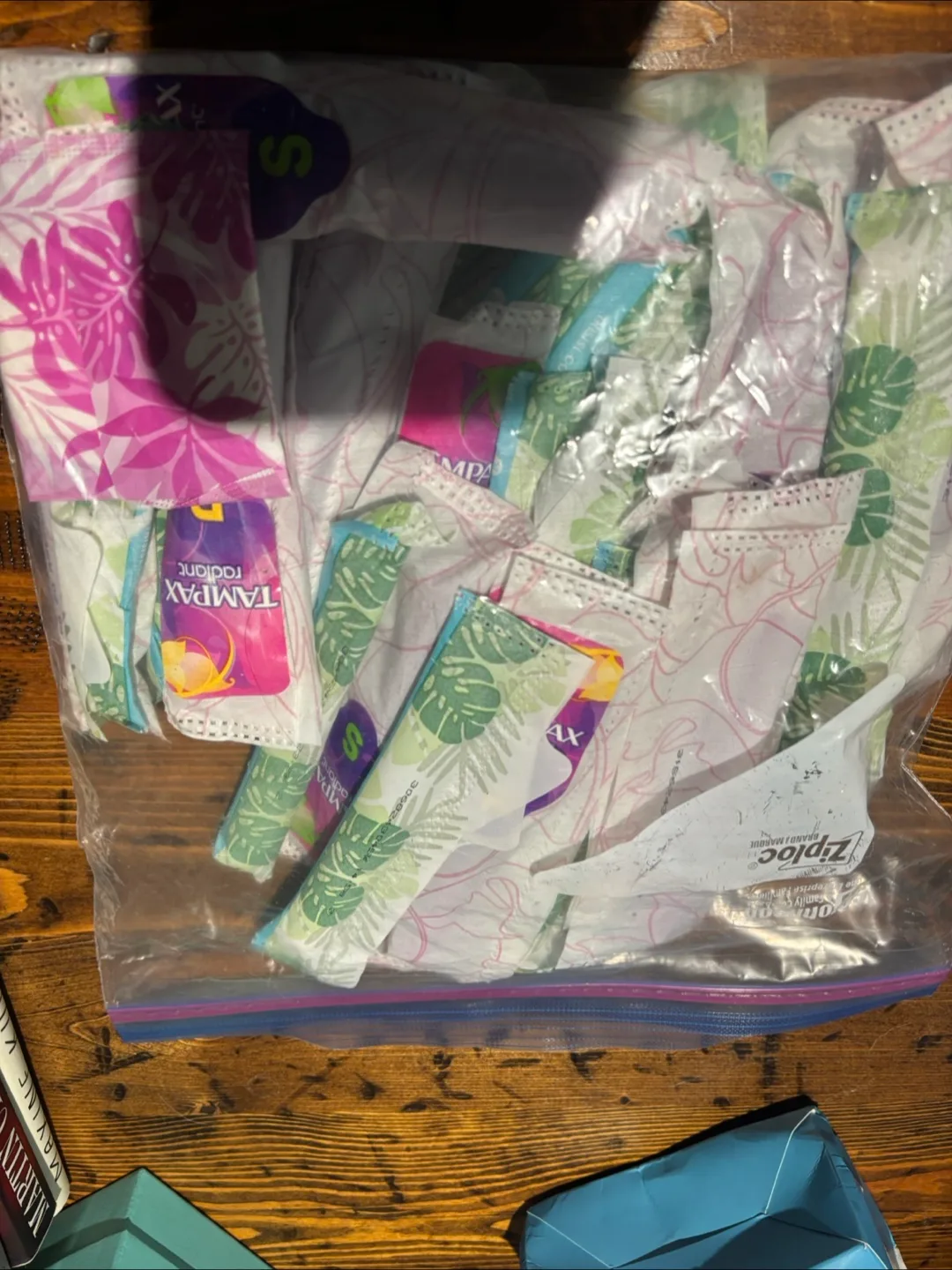Tampax Radiant Tampons - Small Size thumbnail