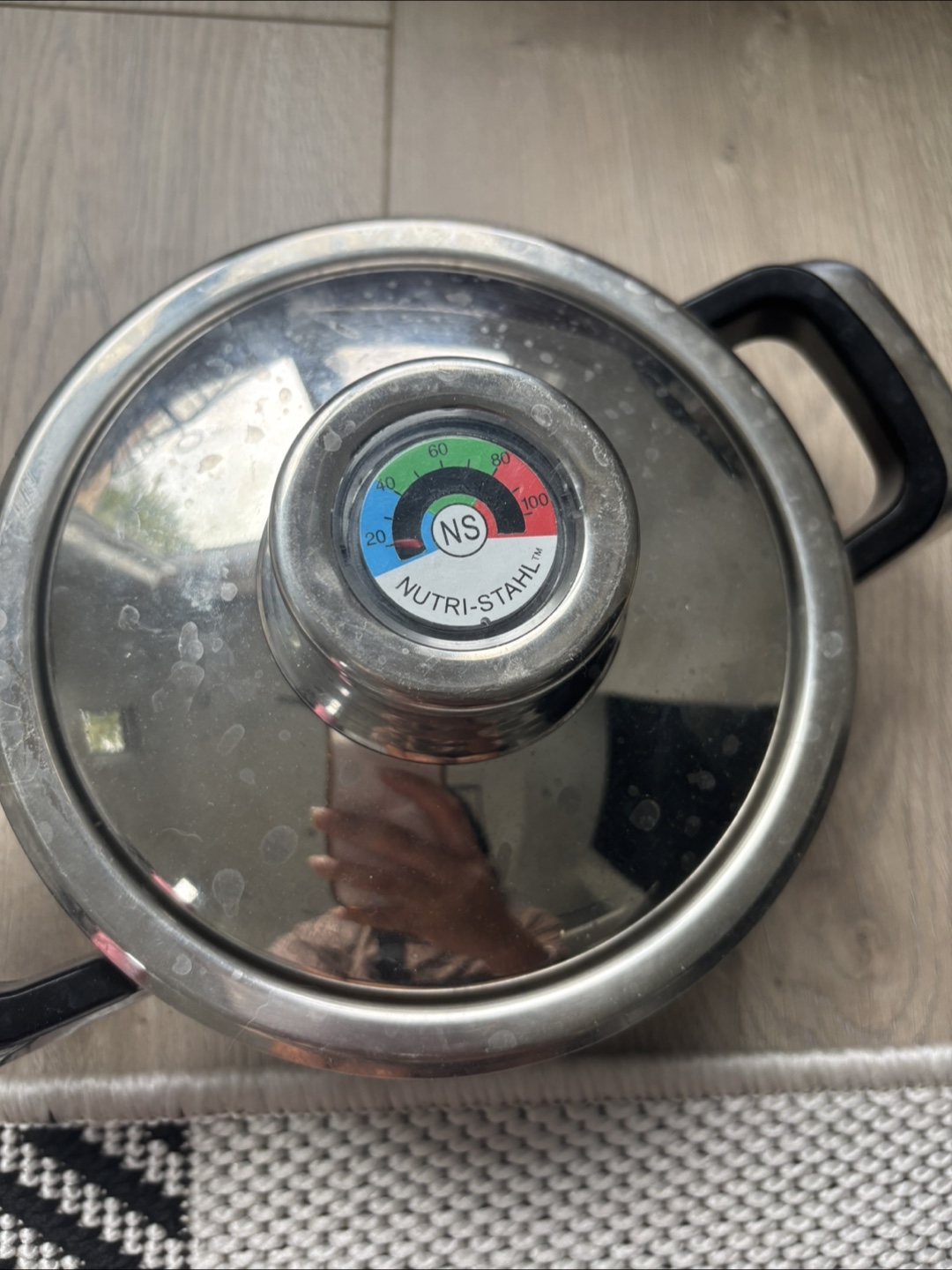 Nutri-Stahl Stainless Steel Pot with Lid