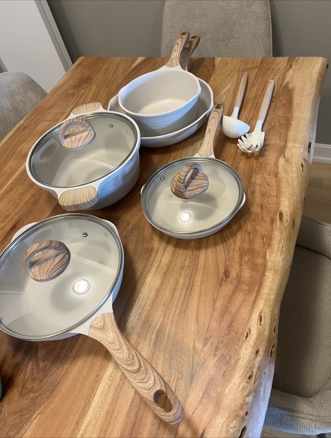 Cups & Cookware Set