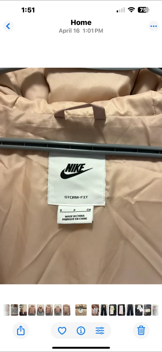 Nike Puffer Jacket - Size M image indicator(6)