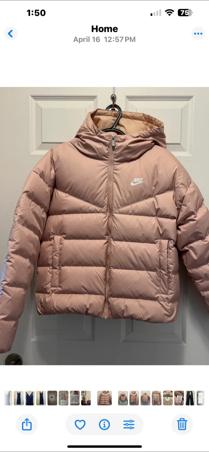 Nike Puffer Jacket - Size M image indicator(8)