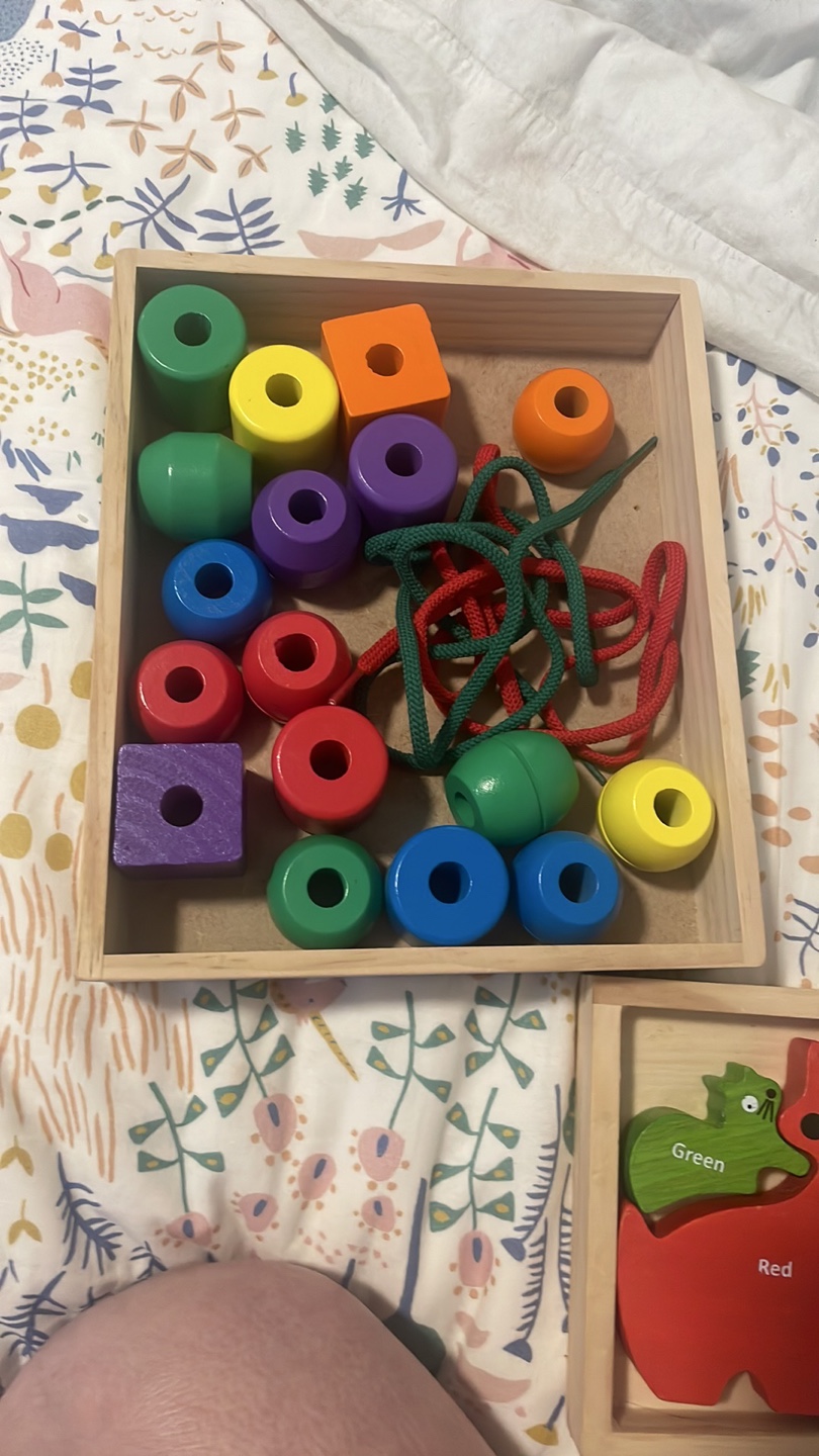 Melissa & Doug Lacing Beads Toy - photo 4