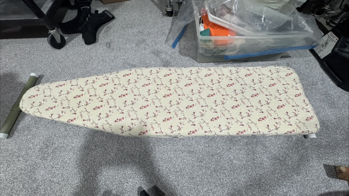 Ironing Board - Beige Floral Pattern