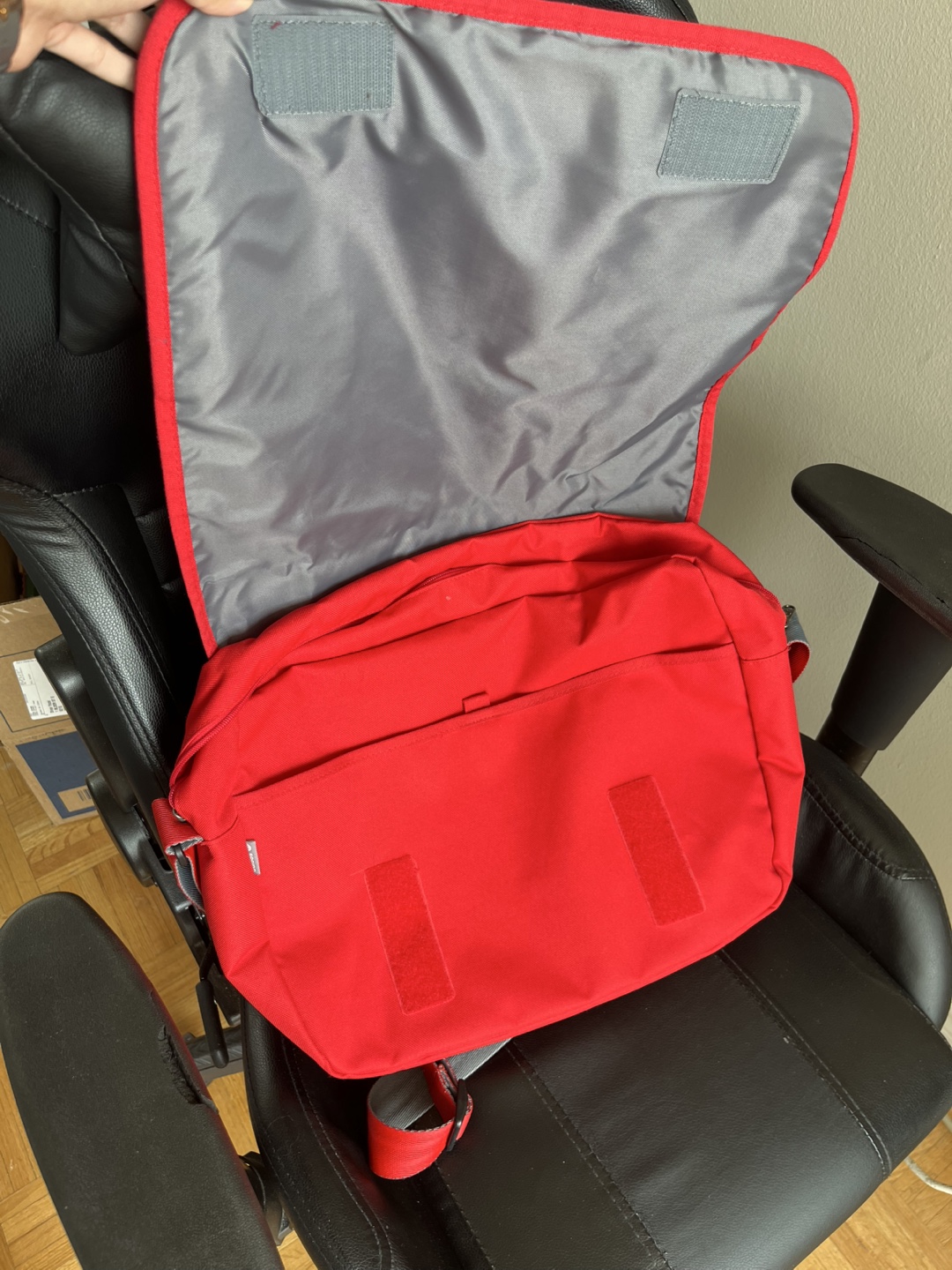 Adidas Red Messenger Bag - photo 2