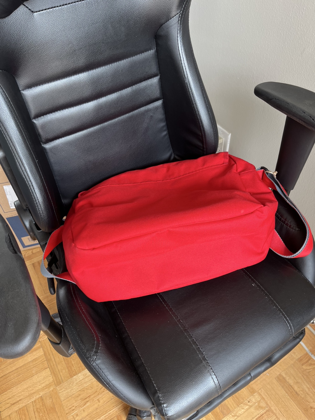 Adidas Red Messenger Bag - photo 5