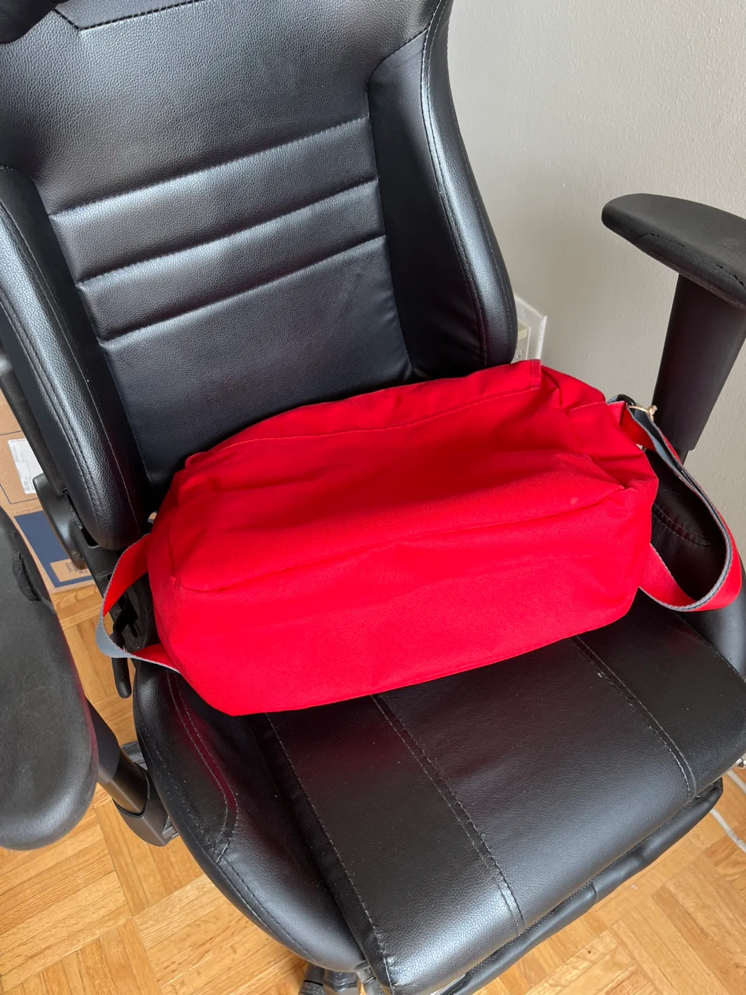 Adidas Red Messenger Bag image indicator(5)