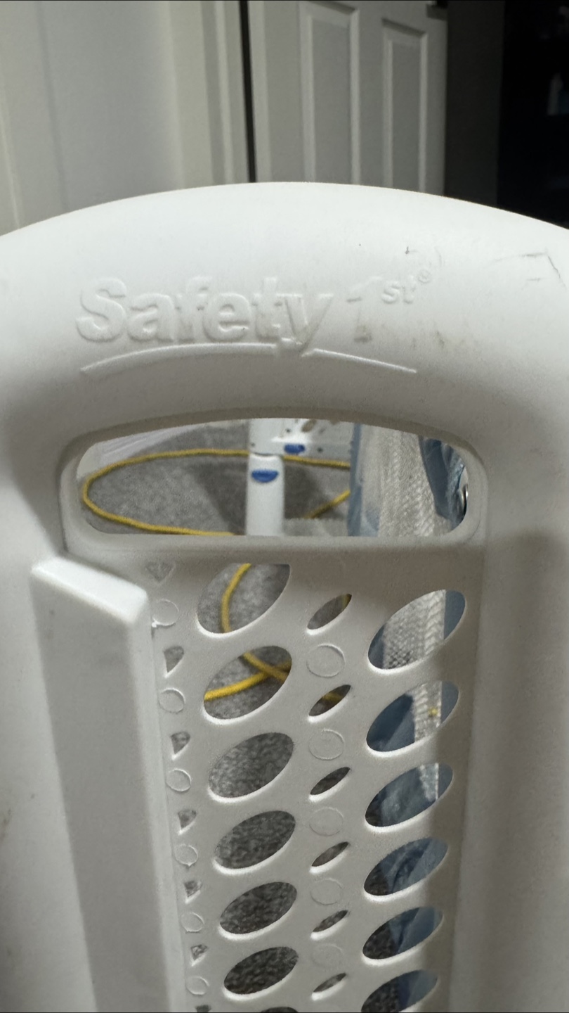 Safety 1st Top of Mattress Bed Rail - photo 3