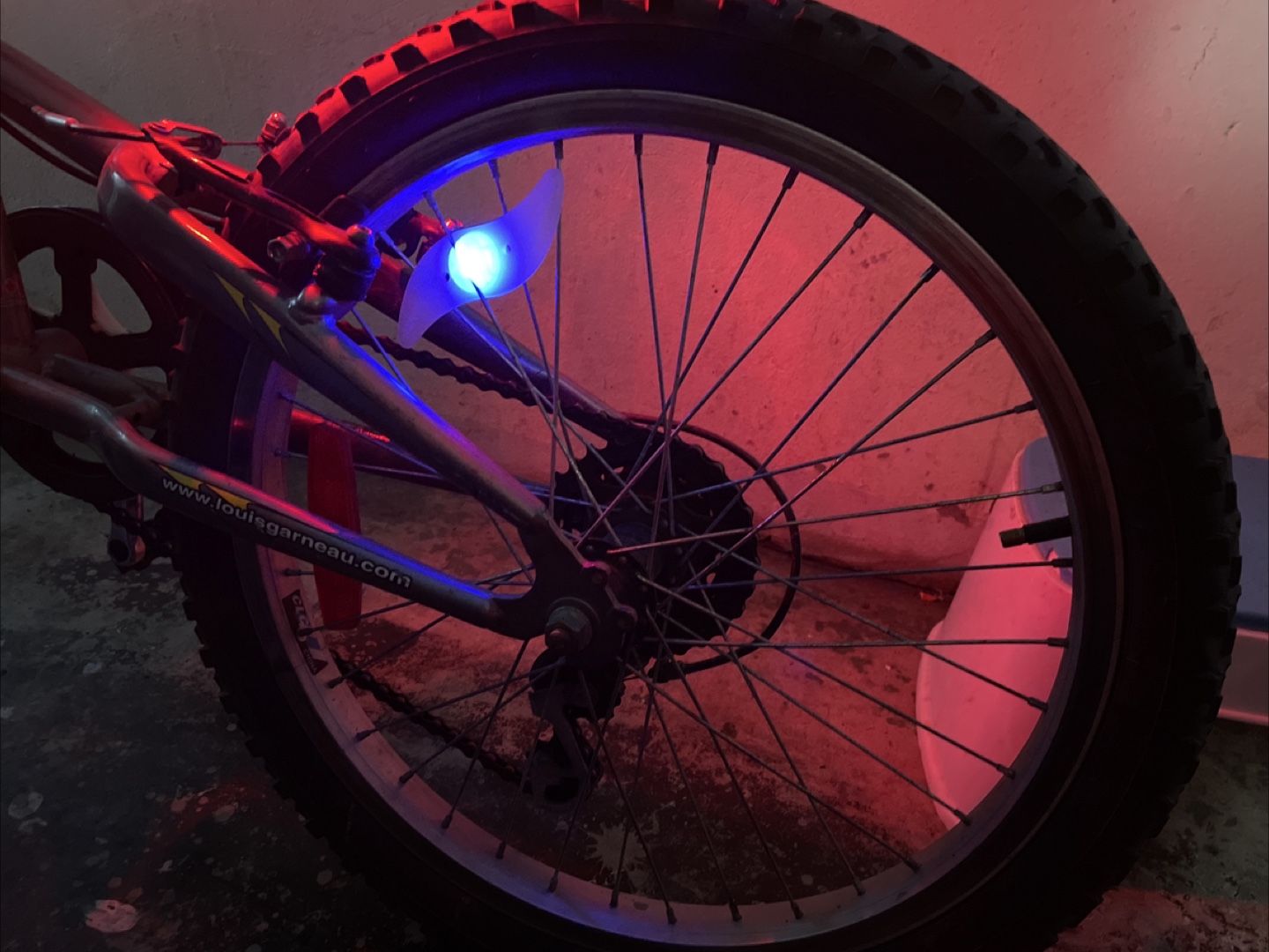 Louis Garneau Grunge Kids' Bike - photo 3