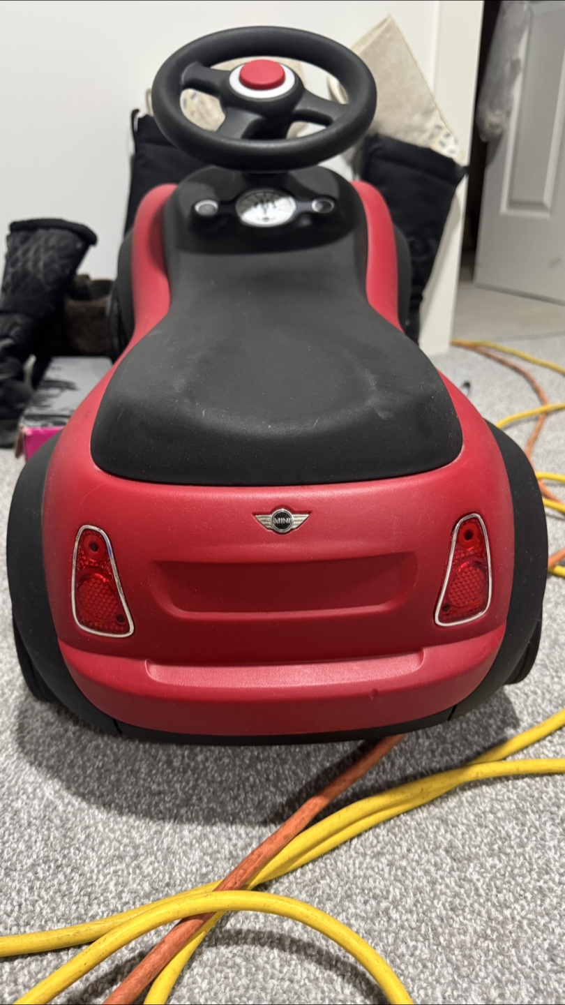 Mini Cooper Ride-On Car - Red - photo 5