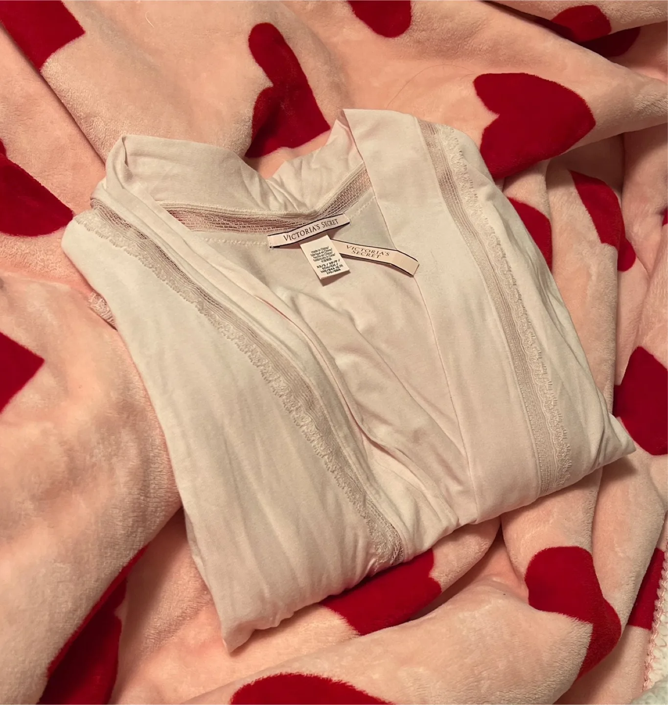 (NEW) Heavenly by Victoria’s Secret - Robe Loungewear with Lace image indicator(3)