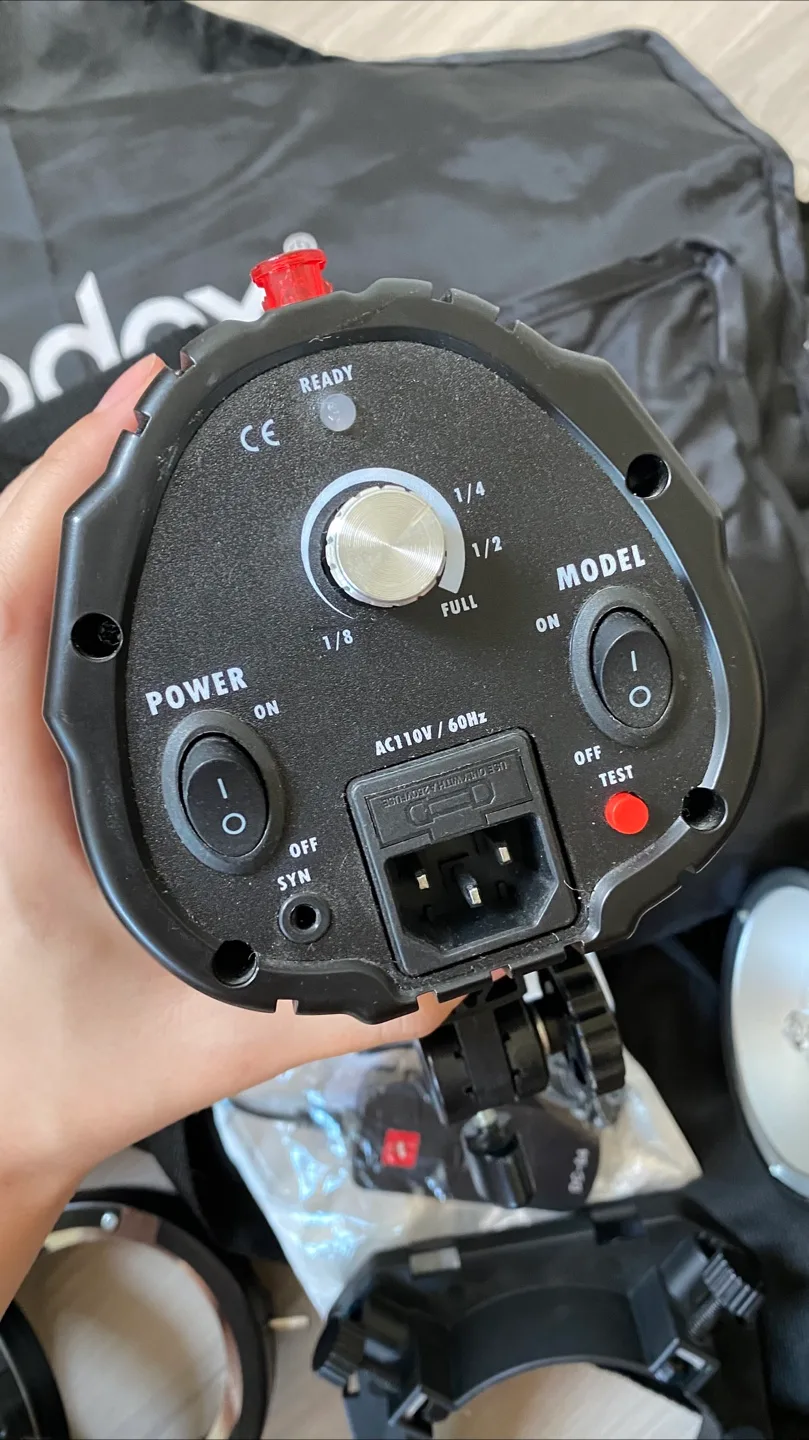 Godox Mini Pioneer 120 Studio Strobe Light image indicator(4)