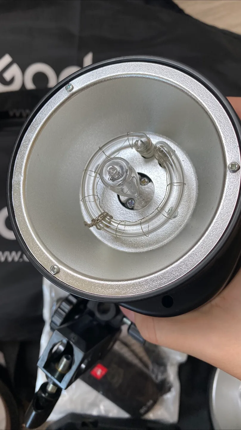 Godox Mini Pioneer 120 Studio Strobe Light image indicator(3)