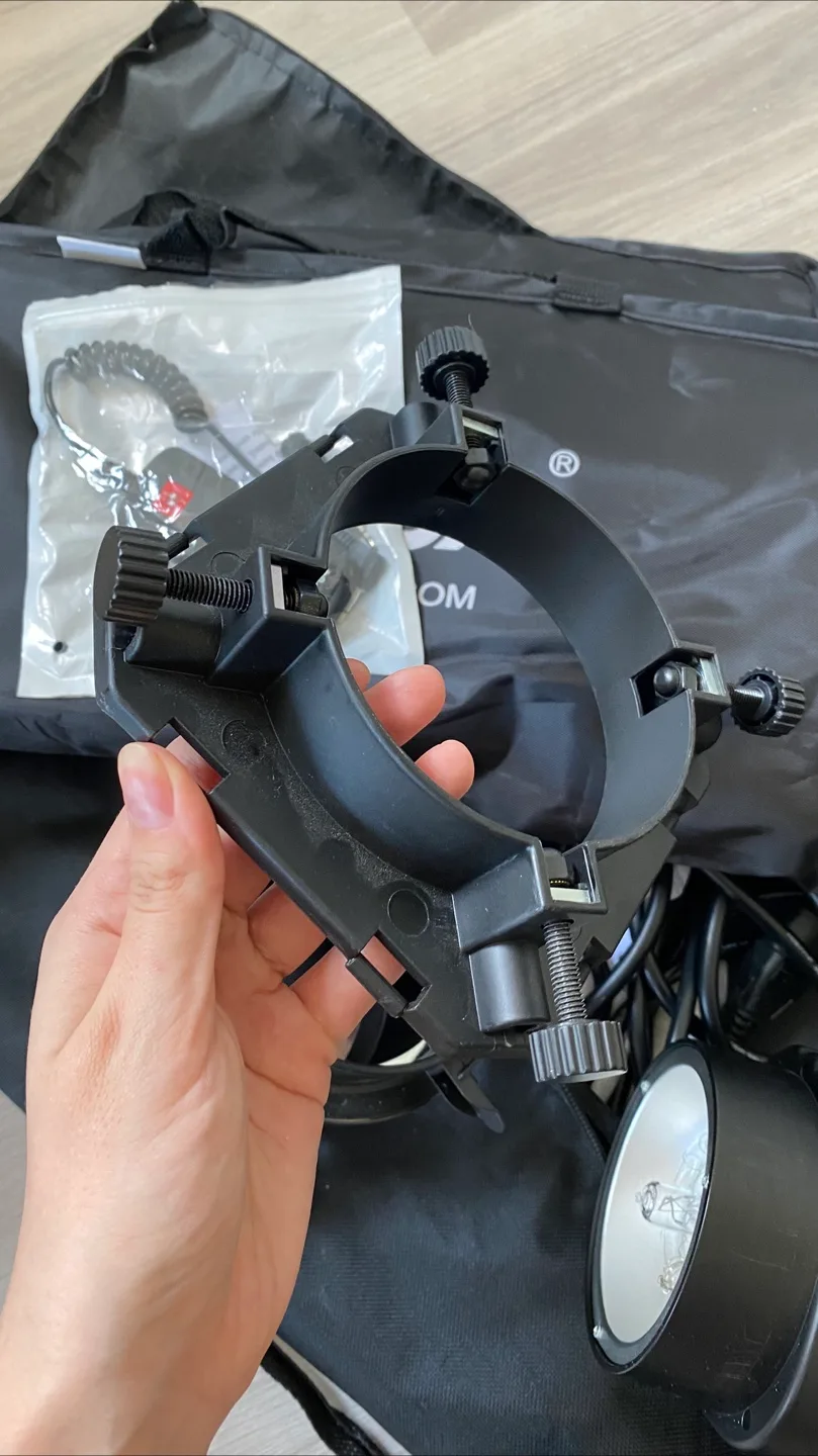 Godox Mini Pioneer 120 Studio Strobe Light image indicator(9)