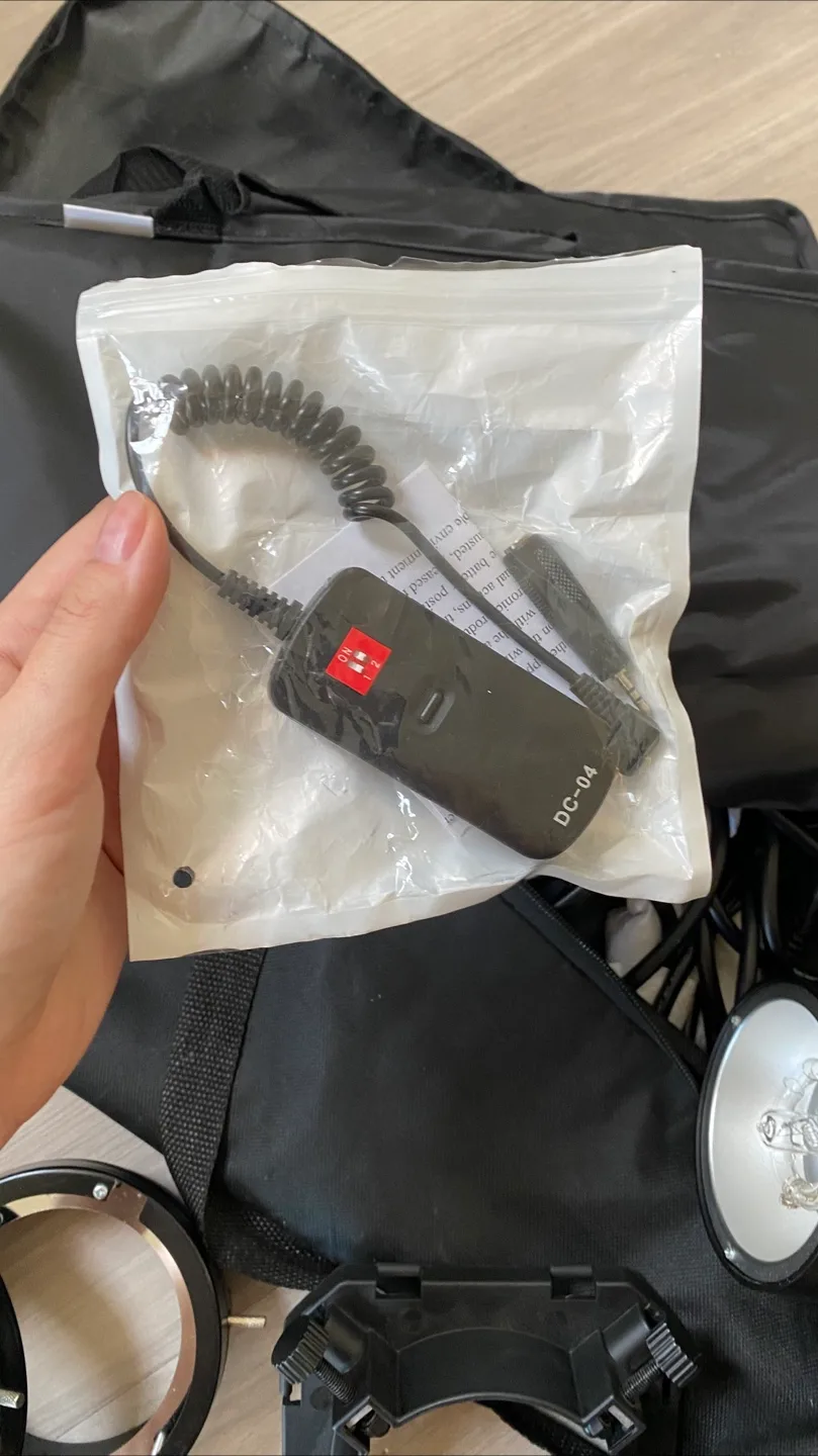 Godox Mini Pioneer 120 Studio Strobe Light image indicator(7)