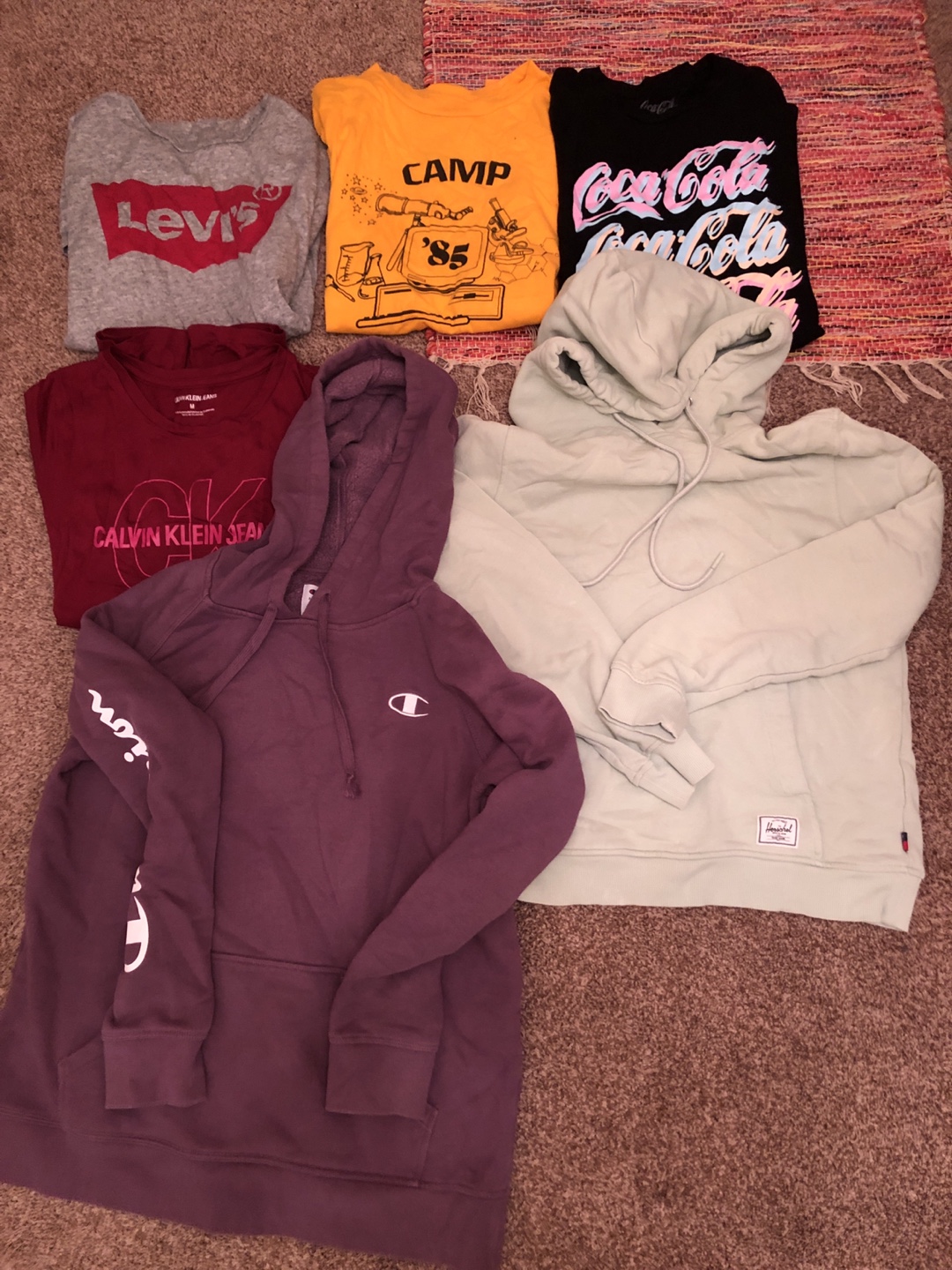 Mixed Lot of Medium T-Shirts & Hoodies - Make an offer - photo 2