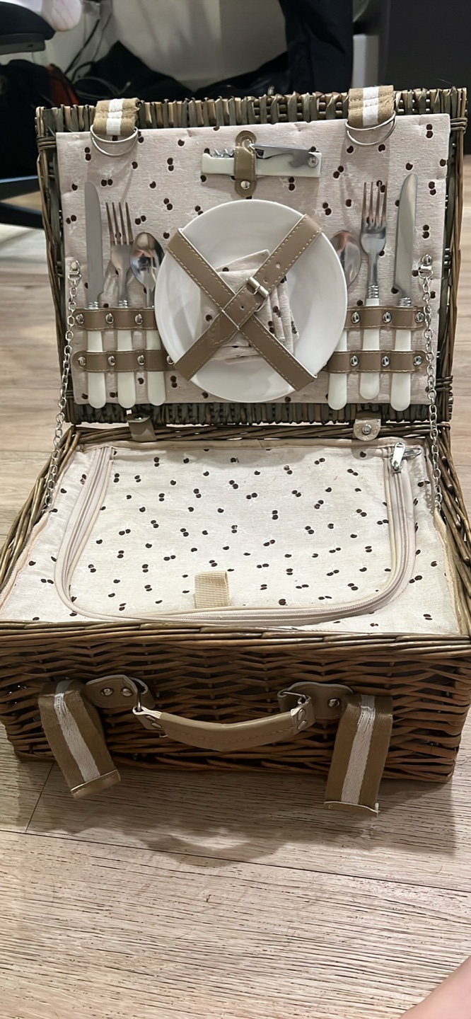 Wicker Picnic Basket Set - photo 2
