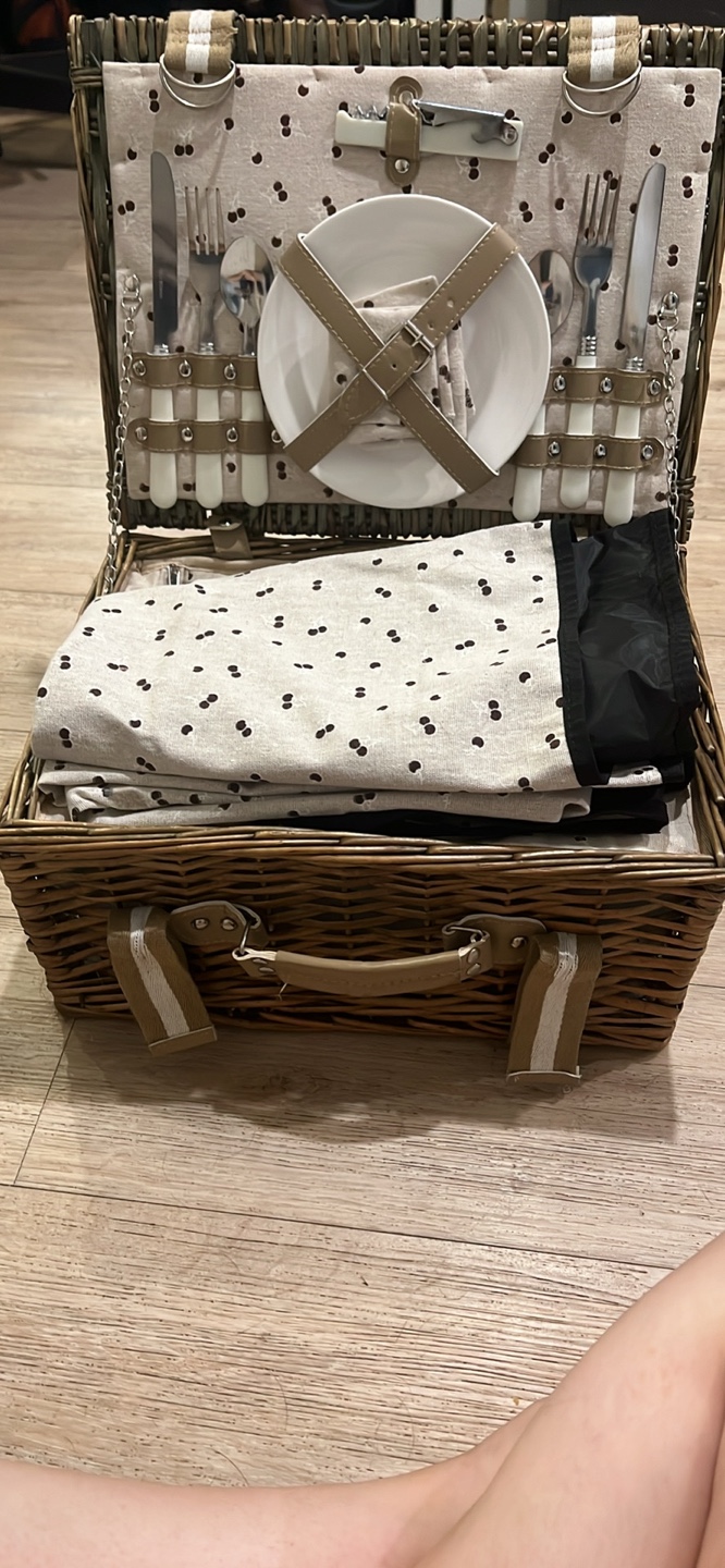 Wicker Picnic Basket Set - photo 4