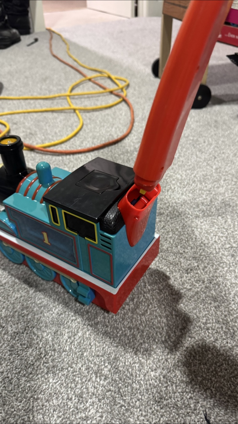 Thomas the Tank Engine Ride-On Toy - photo 3