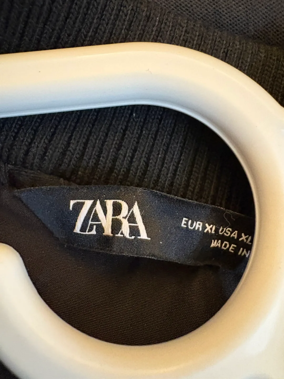 Zara Black Leather Bomber Jacket  unisex - XL image indicator(2)