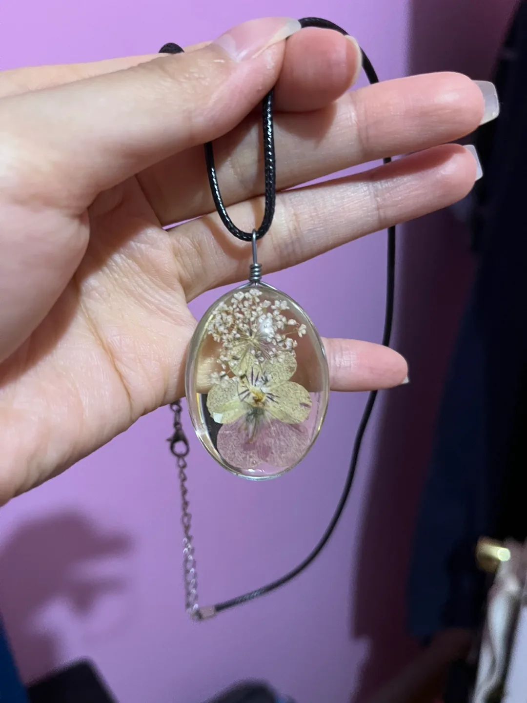 Handmade Resin Flower Pendant Necklaces image indicator(2)